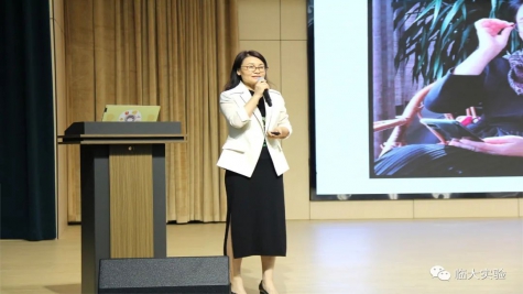 “脚踏实地，仰望星空”开慧实验学校家长见面会圆满结束