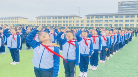 缅怀先烈，常怀感恩 | 开慧实验学校主题升旗仪式